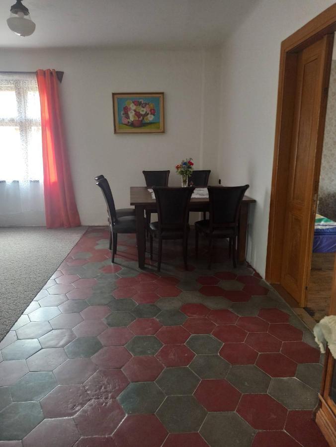 Apartmán Měňany Menany Exterior foto